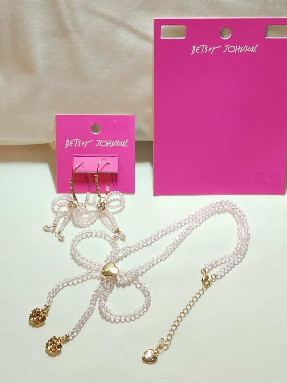 Betsey Johnson bow hearts & roses necklace & earrings set pale pink NWT